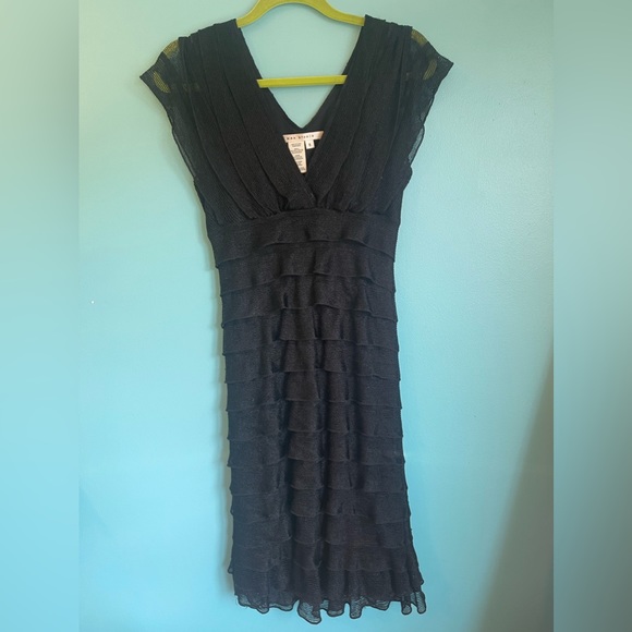 MaxMara Tiered Lace Black Mini Dress - Picture 3 of 7